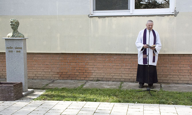 A tavasz a márciusi ifjakra történő emlékezés időszaka